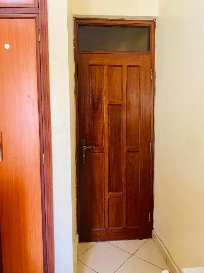 Appartamento Dala Studio - Beach Road Mombasa Esterno foto